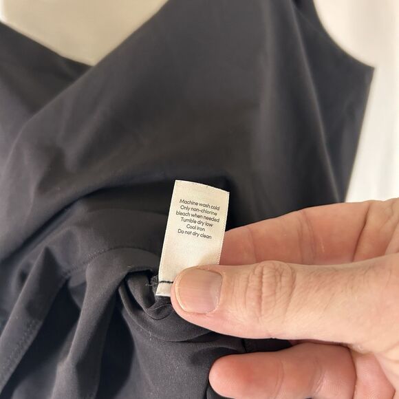 Athleta Tank Top Women's Medium Solid Black Spaghetti Strap Tiered Cropped - Picture 8 of 8